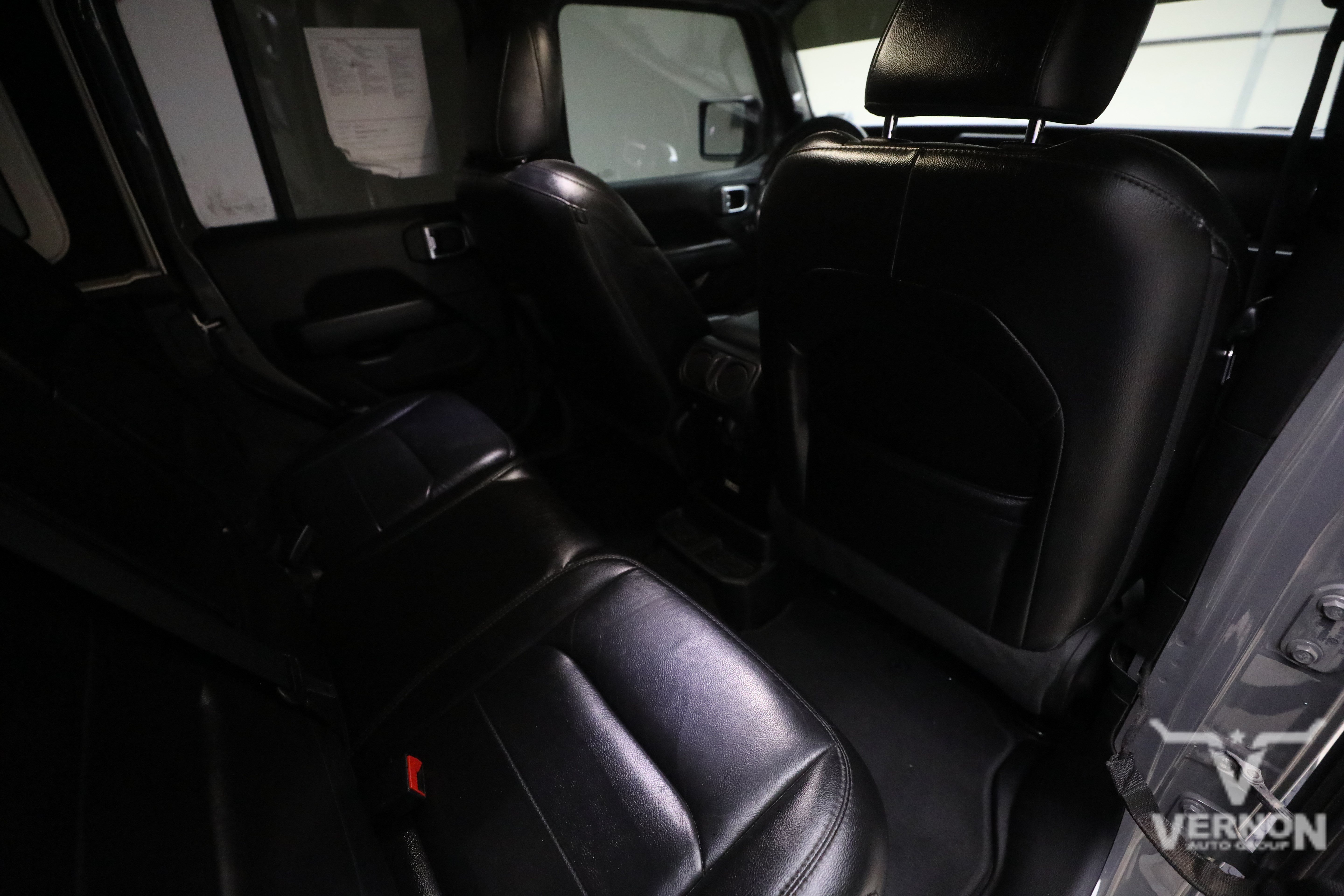 Used 2020 Jeep Wrangler Unlimited Sahara AWD/4WD image 12