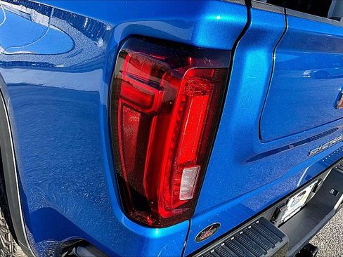 Used 2023 GMC Sierra 1500 AT4X AWD/4WD image 37