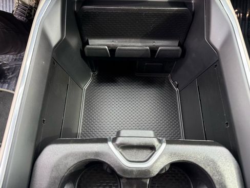 Used 2022 RAM 1500 Laramie w/ Trailer Tow Group image 26