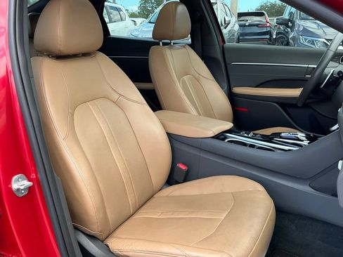 Used 2020 Hyundai Sonata Limited w/ Preferred Accessory Package FWD image 24