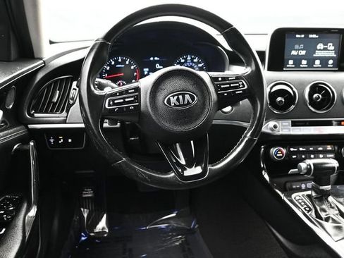 Used 2019 Kia Stinger image 23