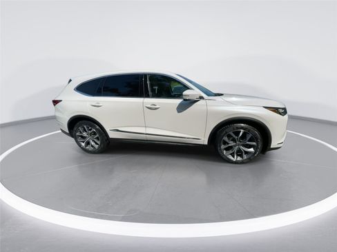 Used 2023 Acura MDX SH-AWD w/ Technology Package image 9
