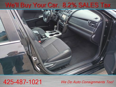 Used 2013 Toyota Camry SE FWD image 16