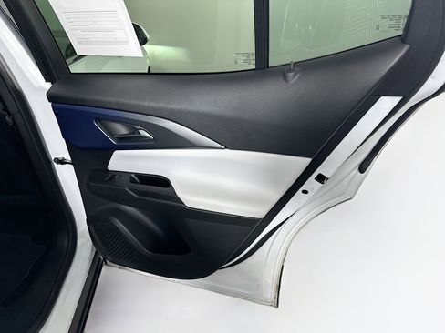 Used 2025 Chevrolet Equinox EV LT image 30