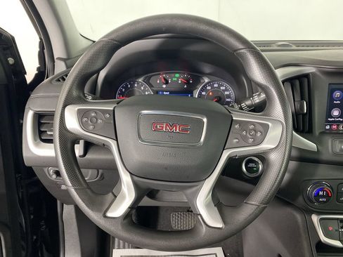 Used 2022 GMC Terrain SLE w/ Driver Convenience Package image 14