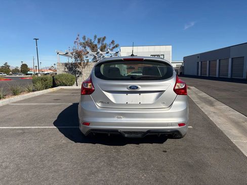 Used 2014 Ford Focus SE image 6