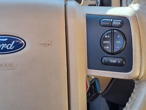 Used 2008 Ford Expedition Eddie Bauer image 7