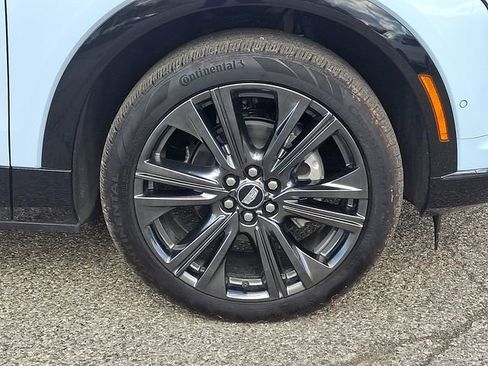 Used 2025 Cadillac Optiq Sport 2 AWD/4WD image 25