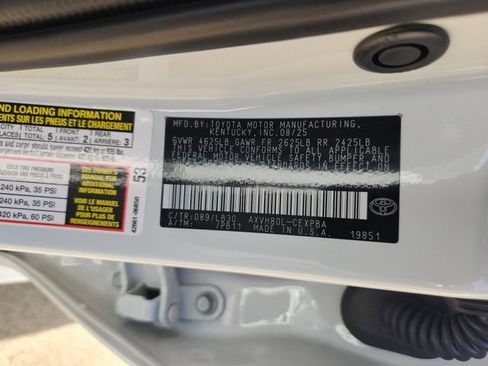 Used 2025 Toyota Camry XSE w/ Premium Plus Package image 36