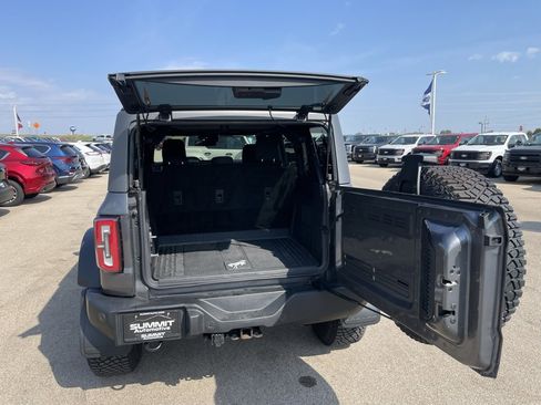 Used 2022 Ford Bronco Wildtrak image 35