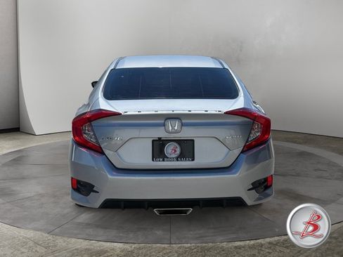 Used 2020 Honda Civic Sport image 4