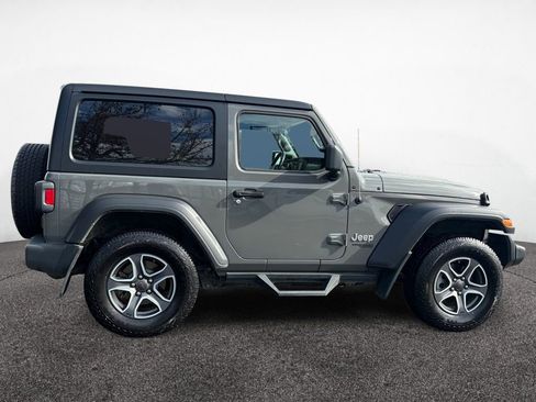 Used 2020 Jeep Wrangler Sport image 6
