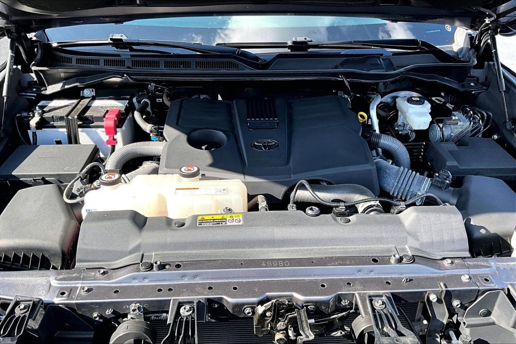 Used 2024 Toyota Tundra SR5 AWD/4WD image 10