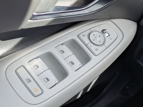 Used 2023 Hyundai Sonata SEL image 12