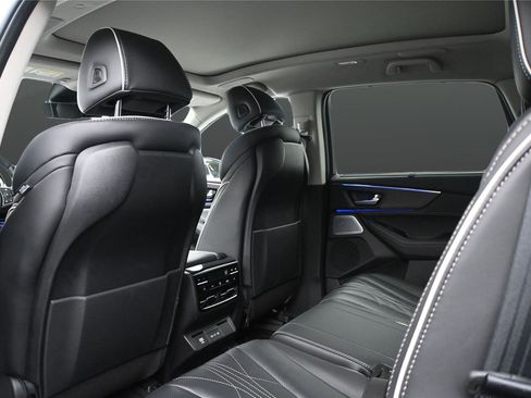 Certified 2026 Acura MDX SH-AWD w/ Advance Package image 9