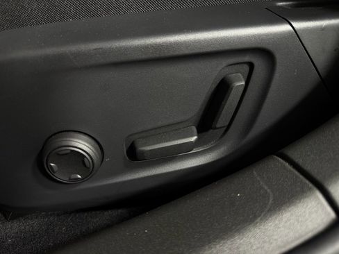 Used 2024 Polestar Polestar 2 image 24