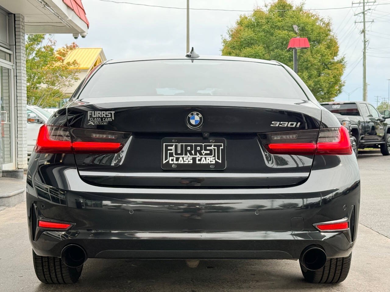 Used 2022 BMW 330i xDrive Sedan w/ Premium Package AWD/4WD image 4