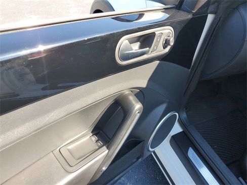 Used 2017 Volkswagen Beetle 1.8T Dune image 14