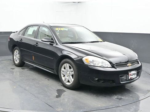 Used 2011 Chevrolet Impala LT w/ Luxury Edition Package image 3