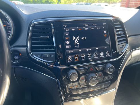 Used 2021 Jeep Grand Cherokee Limited AWD/4WD image 29