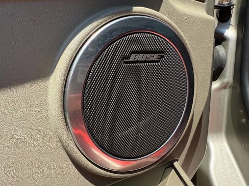 Used 2005 HUMMER H2 image 25