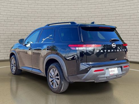 Certified 2024 Nissan Pathfinder SV FWD image 7