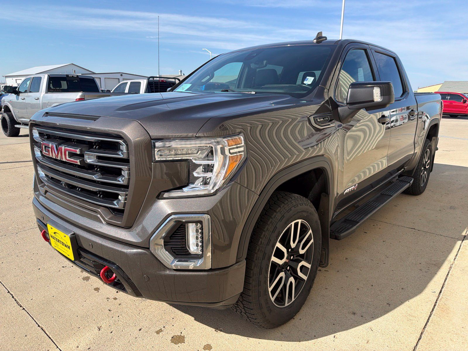 Used 2020 GMC Sierra 1500 AT4 w/ AT4 Premium Package AWD/4WD image 4