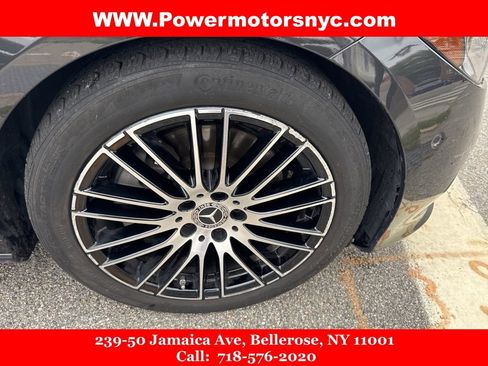 Used 2022 Mercedes-Benz C 300 4MATIC Sedan w/ Pinnacle Trim Package image 10