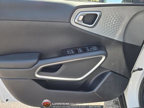 Certified 2023 Kia Soul LX w/ Option Group 015 FWD image 14