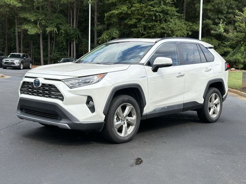 Used 2019 Toyota RAV4 Limited w/ Limited Grade Weather Package AWD/4WD image 5