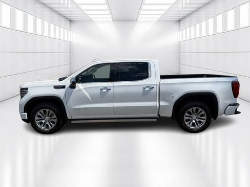 Used 2024 GMC Sierra 1500 Denali w/ Technology Package AWD/4WD image 8