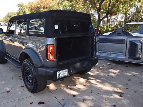 Used 2023 Ford Bronco Wildtrak image 45