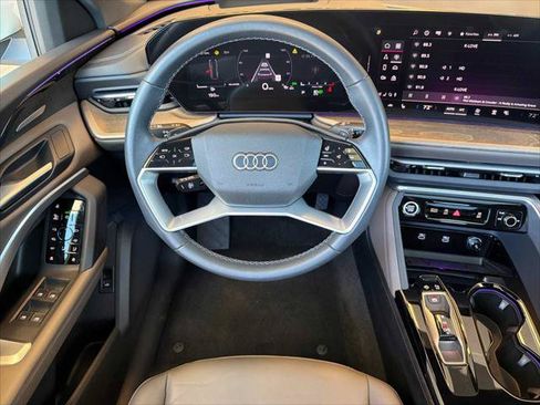 Certified 2025 Audi Q5 Premium Plus w/ Premium Plus AWD/4WD image 18