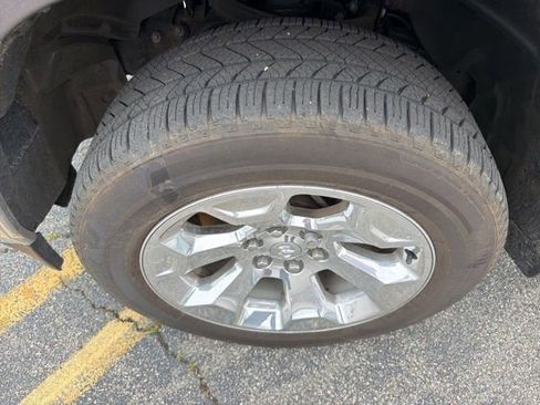 Used 2022 RAM 1500 Big Horn AWD/4WD image 9