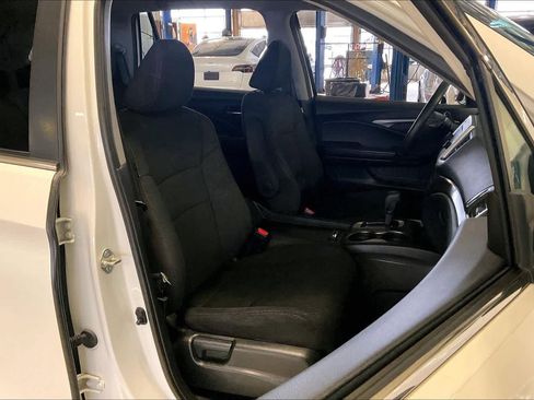 Used 2020 Honda Pilot LX image 8
