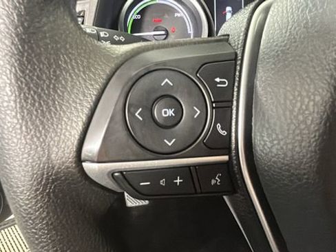 Used 2022 Toyota Camry LE FWD image 16
