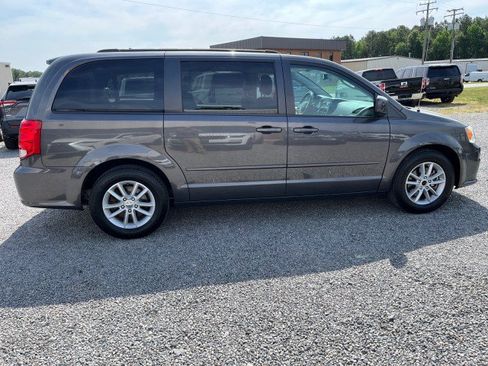 Used 2015 Dodge Grand Caravan SXT w/ UConnect Hands-Free Group FWD image 6
