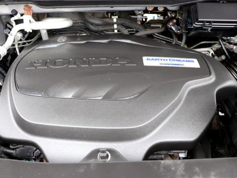 Used 2016 Honda Pilot Touring image 63