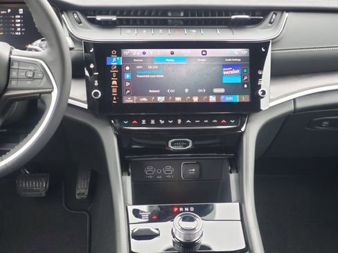 New 2026 Jeep Grand Cherokee L Limited AWD/4WD image 29