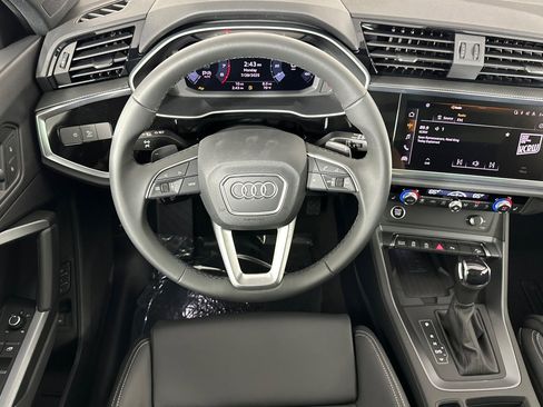 New 2025 Audi Q3 2.0T Premium image 13