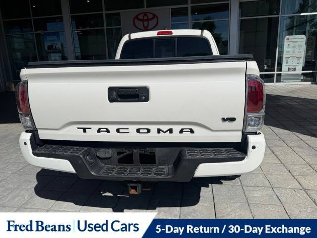 Used 2020 Toyota Tacoma TRD Off-Road w/ TRD Premium Off Road Package AWD/4WD image 10