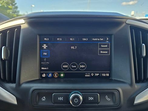 Used 2024 GMC Terrain SLE FWD image 16