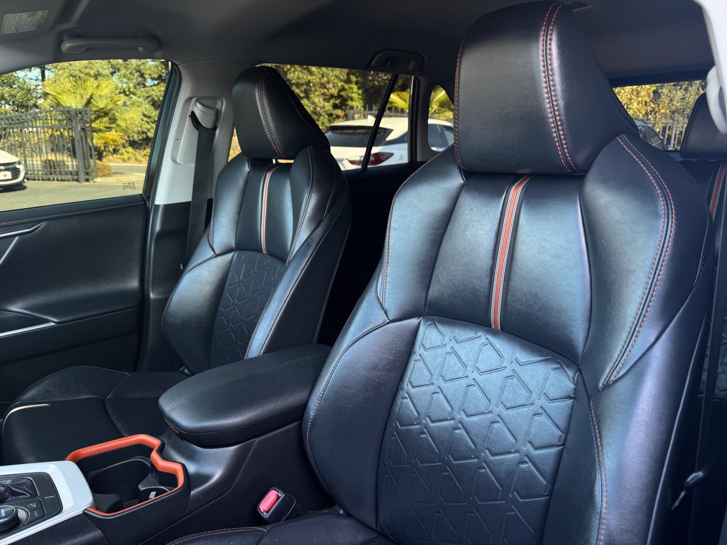 Used 2020 Toyota RAV4 Adventure AWD/4WD image 11