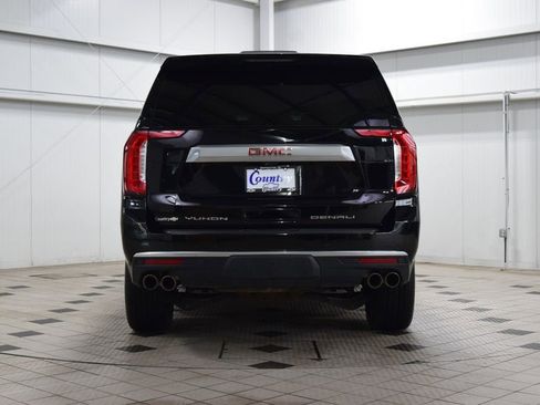Used 2024 GMC Yukon XL Denali w/ Advanced Technology Package AWD/4WD image 7
