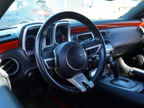 Used 2010 Chevrolet Camaro SS w/ LPO, Ground Effects Package image 7