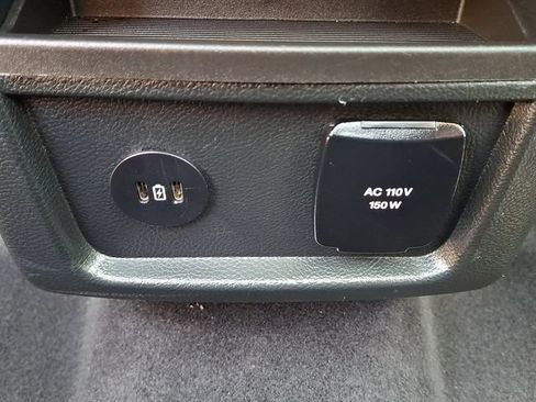 Certified 2024 Ford Edge ST-Line AWD/4WD image 12
