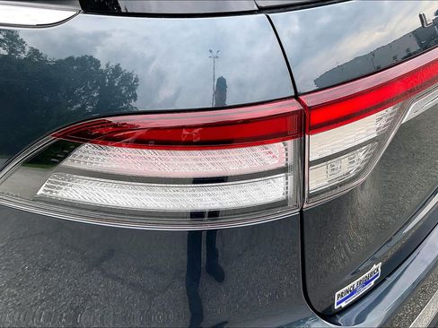 Used 2020 Lincoln Aviator Black Label Grand Touring AWD/4WD image 30