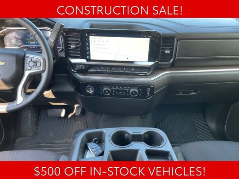 Used 2024 Chevrolet Silverado 1500 LT AWD/4WD image 11