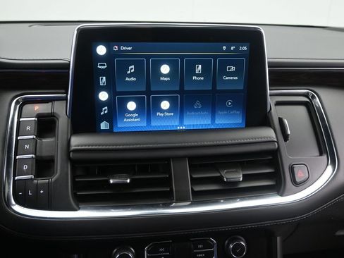 Used 2022 Chevrolet Tahoe Z71 w/ Luxury Package image 17