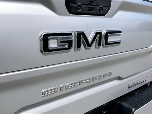 Used 2021 GMC Sierra 1500 Elevation w/ LPO, Elevation Black Package RWD image 32